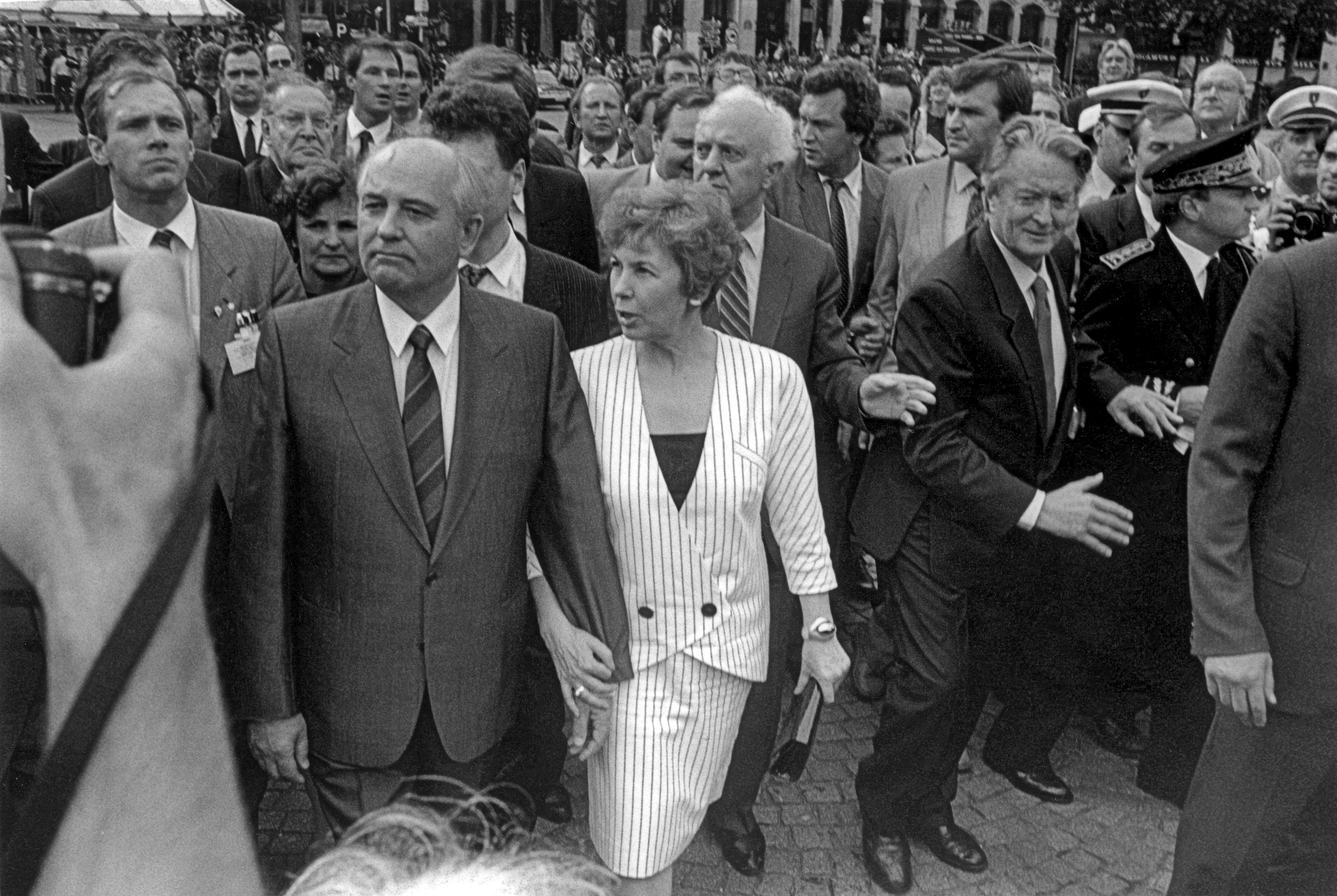 M. Gorbatchev, place de la Bastille 4 juillet 1989 (© Olivier Dumay)